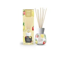 Yankee Candle Signature Iced Berry Lemonade Reed Diffuser (Duftstäbchen) 100 ml / bis zu 10 Wochen