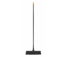 Fiskars SOLID Universalbesen L / Breite: 480 mm / Länge: 1720 mm / Höhe 125 mm