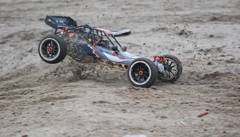 AMEWI RC-Auto Pitbull X Desert Buggy / Alter: 14+ / 2,4 GHz