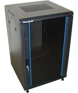 Xtendlan 32U/600x600 schwarz / Rack-Schrank / 19" / Glastür / perforierte Rückwand