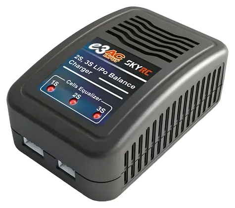 SkyRC E3 / LiPo-Ladegerät / 2-3S / 1,2A / 230V