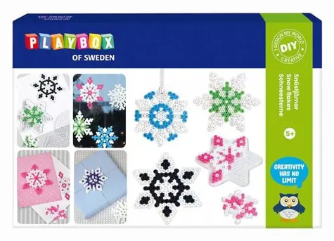 PLAYBOX Bügelperlen Schneeflocken 3D / 4000 Stück / 3 Platten / ab 5 Jahren