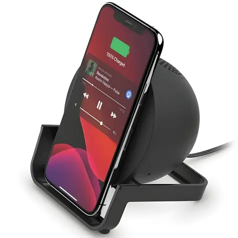 Belkin AUF001vfBK schwarz / Kabelloses Ladegerät mit Ständer / Qi / 10 W / Bluetooth-Lautsprecher