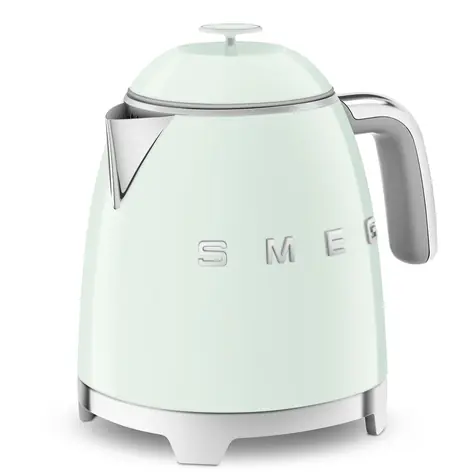 Ausgepackt - SMEG Wasserkocher im Retro-Stil der 50er Jahre, grün / 0,8 l / 1400 W / ausgepackt