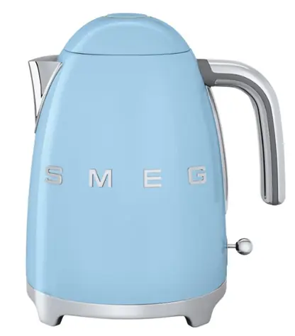 Ausgepackt - SMEG Wasserkocher im Retro-Stil der 50er Jahre, blau / 1,7 l / 2400 W / ausgepackt