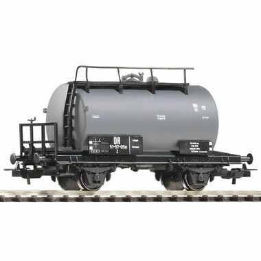 Piko 57715 Kesselwagen der DR III / Maßstab: H0 (1:87) / Länge: 103 mm / Radius: 358 mm / ab 14 Jahren