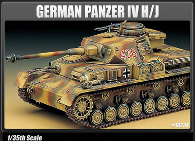 Academy 13234 Panzerkampfwagen Ausf. IV H/J / Plastikmodell / 1:35