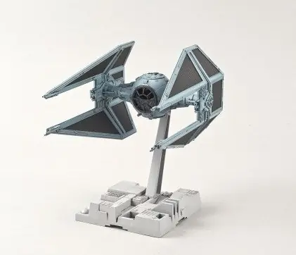 Revell Star Wars Bandai Tie Interceptor / Plastikmodell / 1:72 