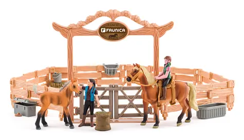 Faunica Reitschule mit Pferden / ab 3 Jahren