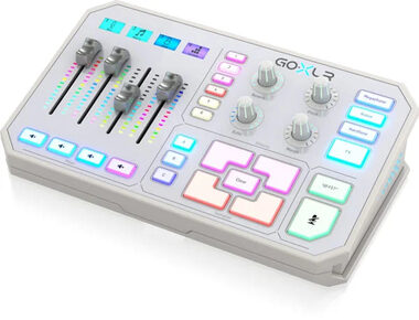 TC Helicon GO XLR-WH / Digitalmixer / 3,5 mm / XLR / 24 Tasten / USB 2.0