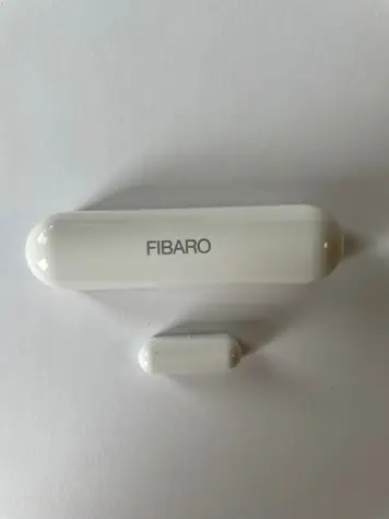 Fibaro Sensor 2 für Fenster und Türen weiß / Bluetooth / kompatibel mit Apple HomeKit