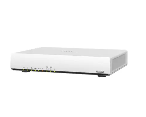 QNAP QHora-301W / Dualband-WLAN-Router AX3600 / 2,4 GHz | 5 GHz | / 4X GLAN & 2x 10GLAN / 2x USB 3.2 Gen. 1