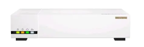 QNAP SD-WAN-Router QHora-322 / 4-Kern-Prozessor / 4 GB DDR4 RAM / 6x 2,5GbE / 3x 10GbE / 1x USB 3.2 Gen1