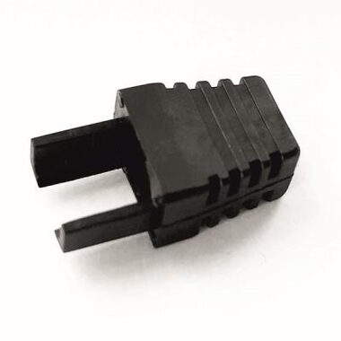 DATACOM Schutz für RJ45 Stecker mit Aussparung schwarz