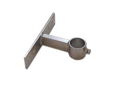 OEM -Masthalter um 10 cm versetzt