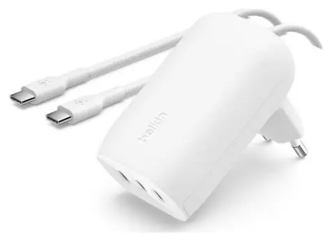 Belkin BOOST CHARGE Ladegerät weiß / Ladegerät / 3x USB-C / 67W / PD / mit 1m USB-C-Kabel