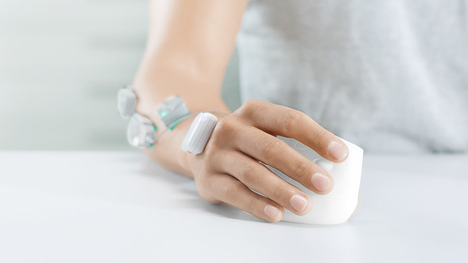 Logitech MX Vertical | TESTOVÁNO UŽIVATELI. SCHVÁLENO ODBORNÍKY NA ERGONOMII.